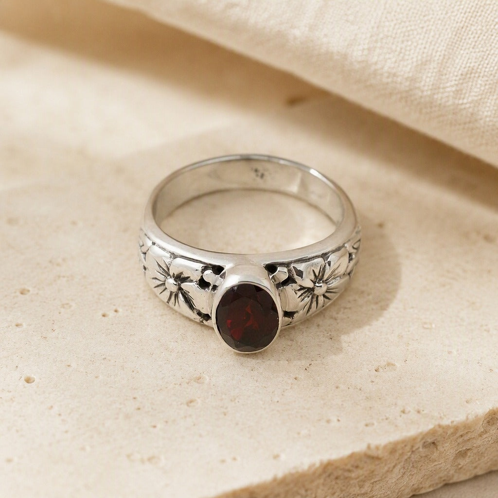 Vintage Ring Halo Rubinrot