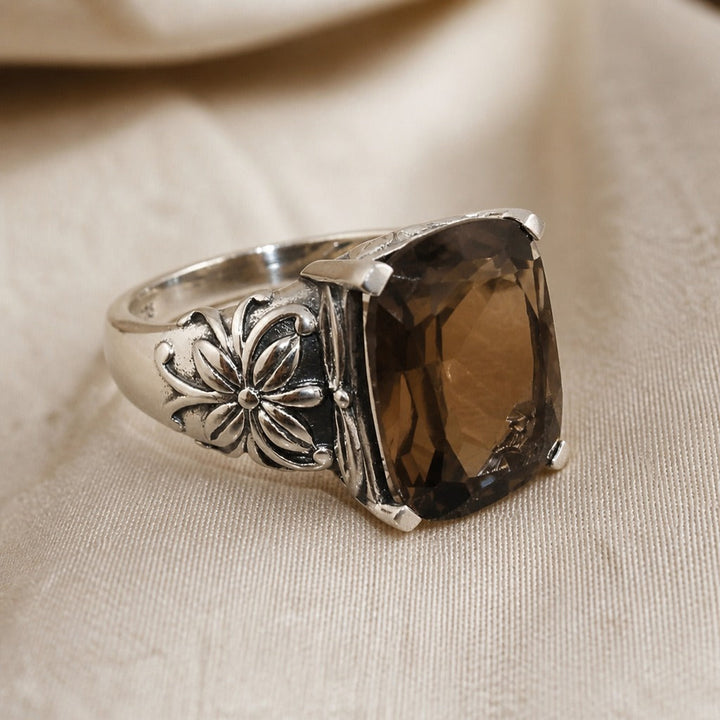Majestätischer Ring Halo Citrin