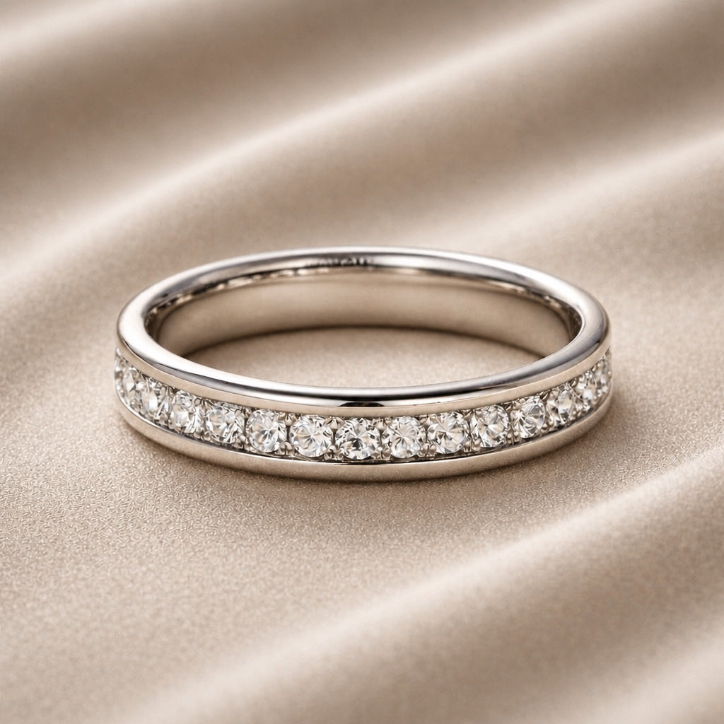 White Gold Sparkling Zirconia Ring