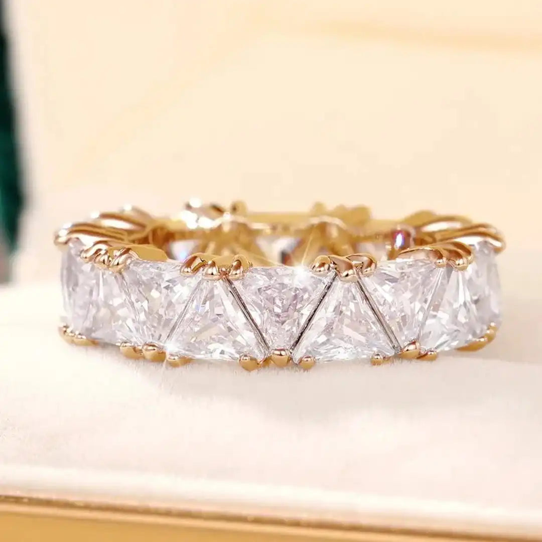 Vintage Dreieck-Stein-Ring