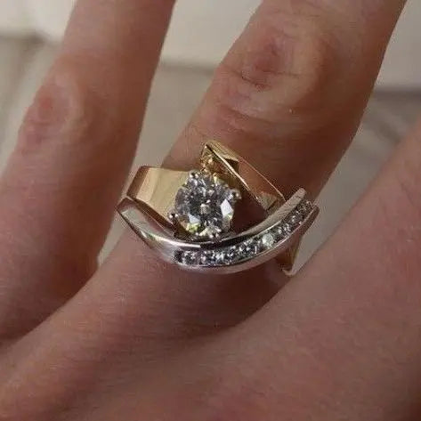 Vintage unregelmäßiger Ring mit Zirkonia in Gold und Silber