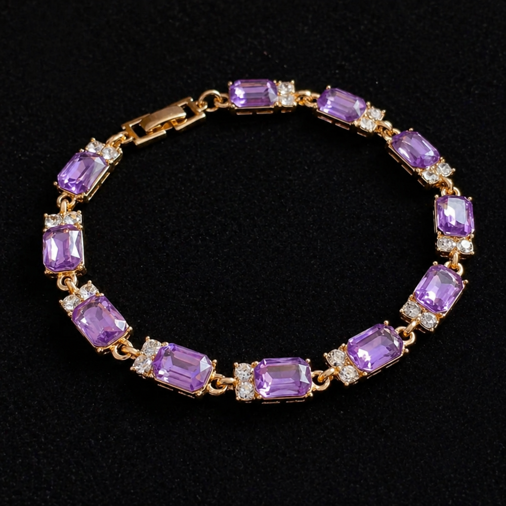 Elegantes Amethyst-Gold-Charm-Armband