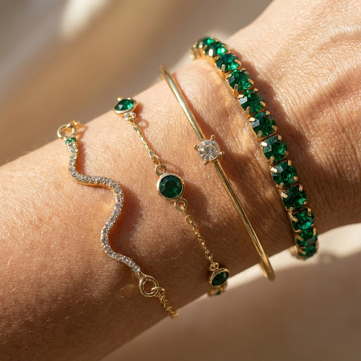 Goldenes Smaragd-Armband-Set